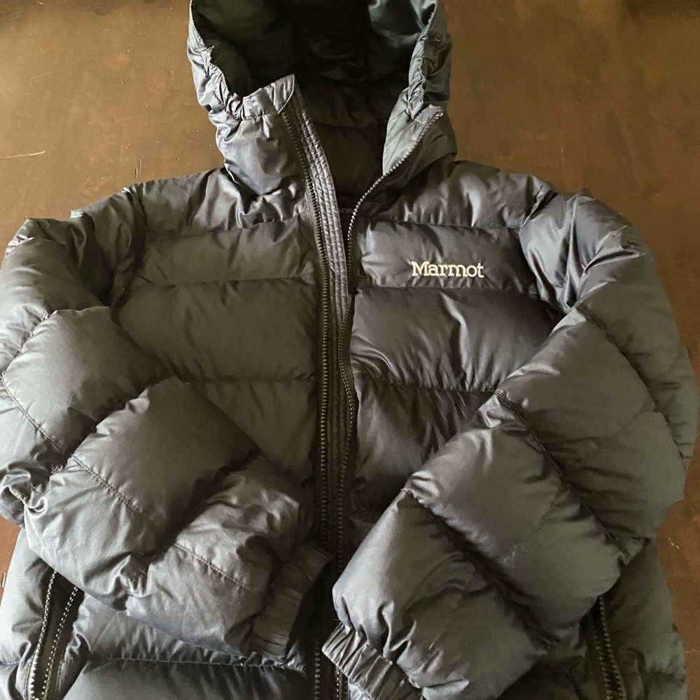 Marmot Puffer Jacket with Hood  Youth L - Excellent Condition!